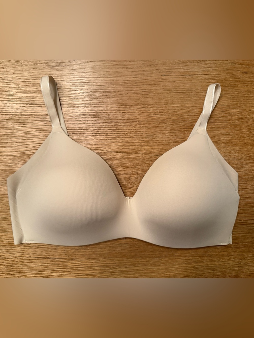 knix Seamless Light Beige T-Shirt Bra Size 5 Nude